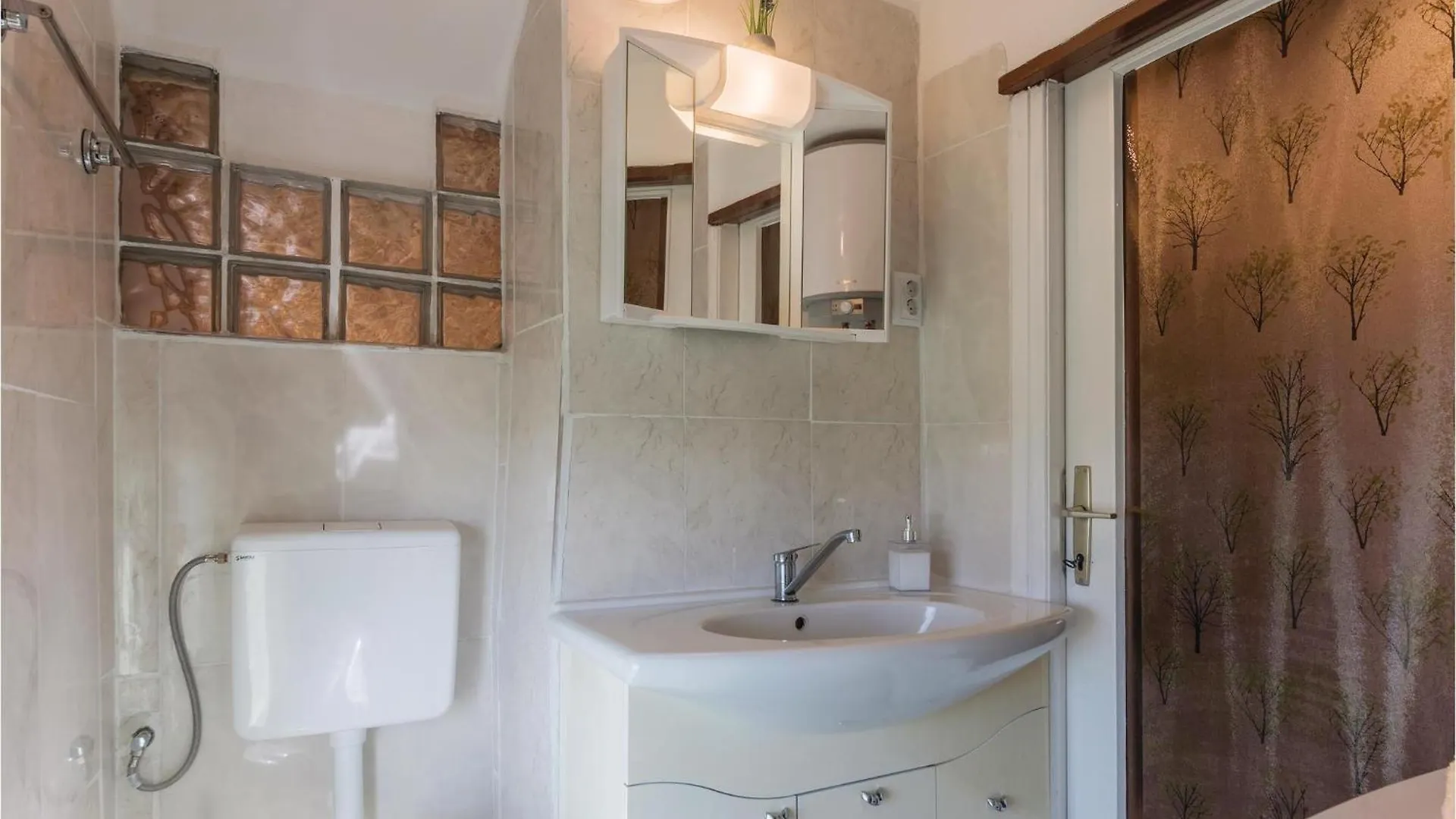 Stunning Home In Valtura With Kitchen